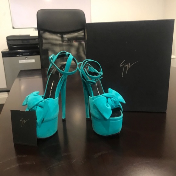 Platform - Picture 3 of 3